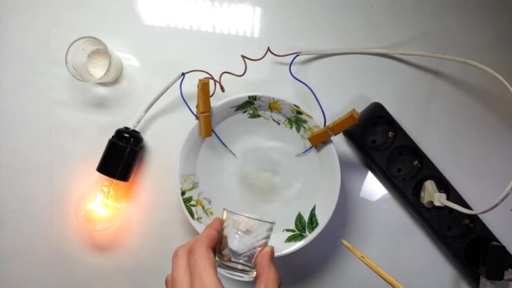 Electrical Conductivity with salt water & sugar water